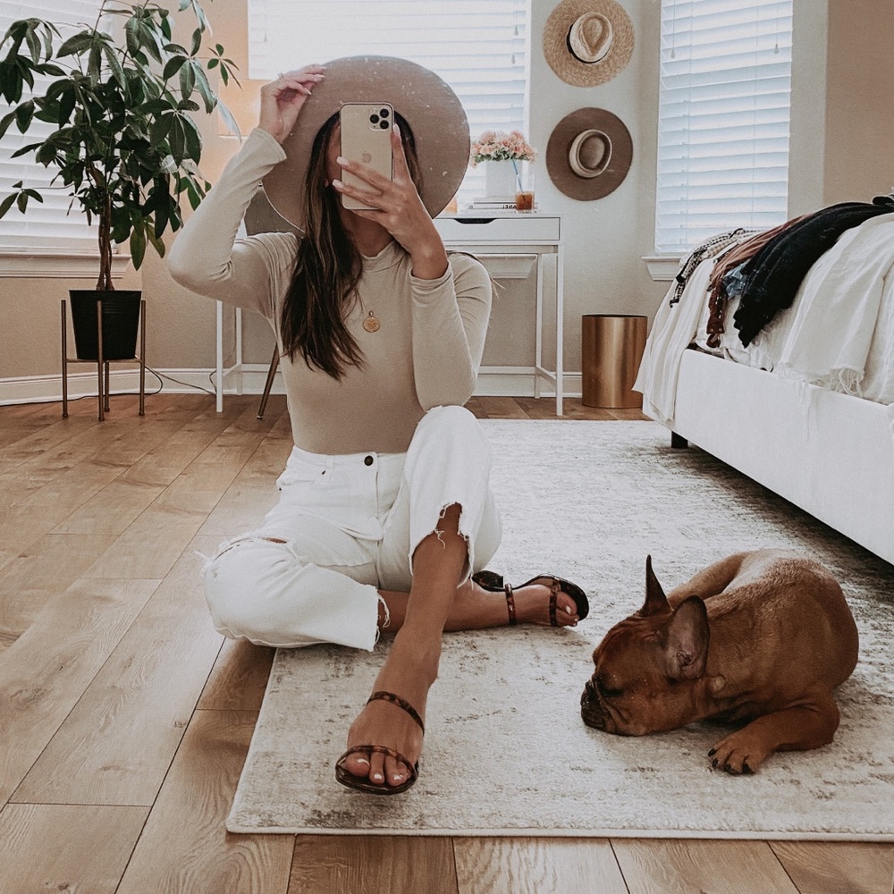 Nude bodysuit